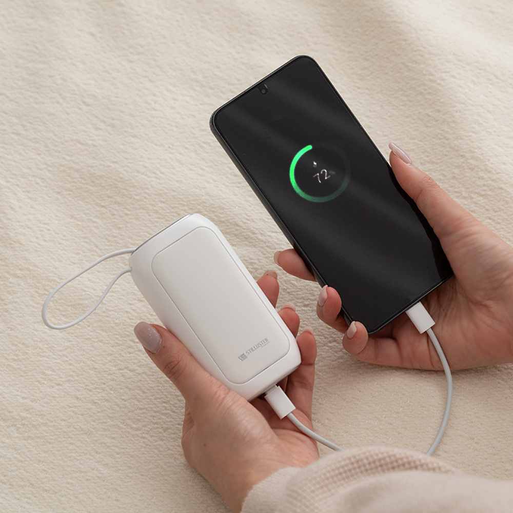 ��ƿ�罺�� �ճ��� ���� ���͸� 5000mAh ST-PW100